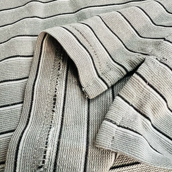 IZOD Men's Gray Striped Golf Polo Shirt - Picture 2 of 6